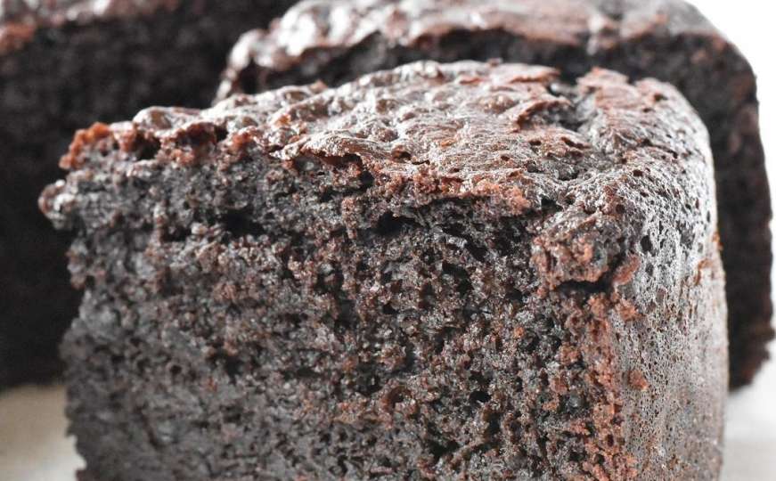 Ljudi masovno dijele recept za "najbolji čokoladni kolač na svijetu"