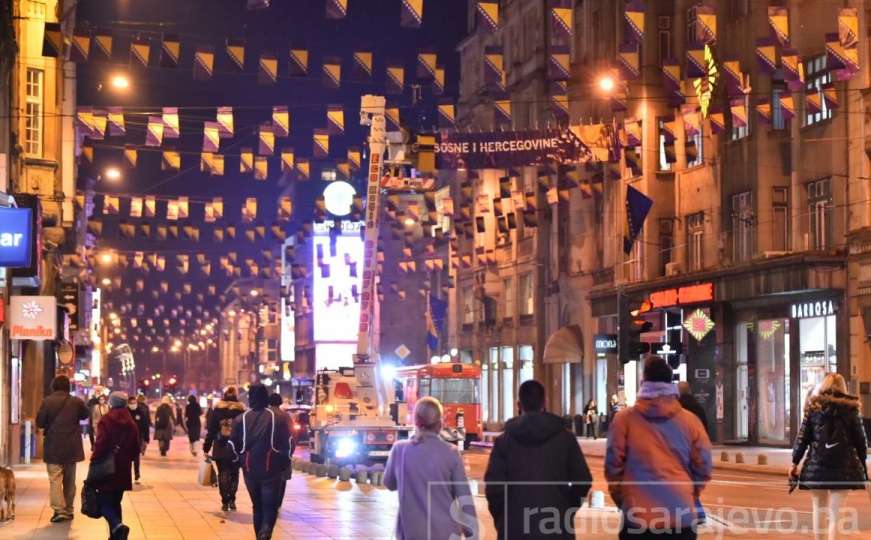 Glavni grad naše zemlje u prazničnom ruhu: Sarajevo slavi 25. novembar