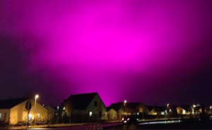 Sve zbog paradajza: Ljubičasta boja neba uplašila stanovnike