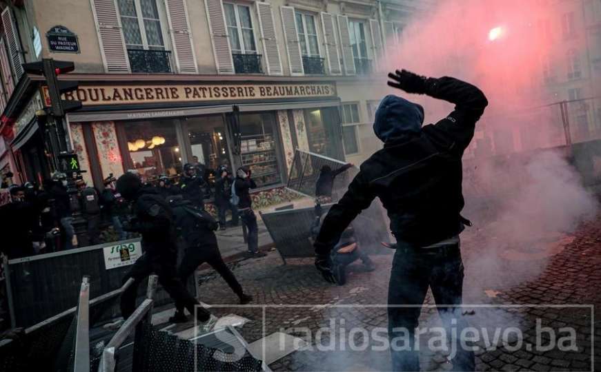 Građani Francuske izašli na proteste