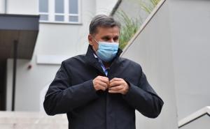 U jeku unutarstranačkih sukoba: Počela sjednica Kolegija SDA