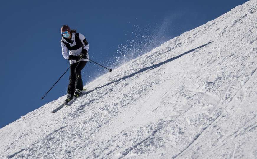 Švicarska spremna za sezonu: Za širenje virusa nije krivo skijanje