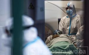 Dnevni presjek zaraženih i preminulih osoba u Bosni i Hercegovini