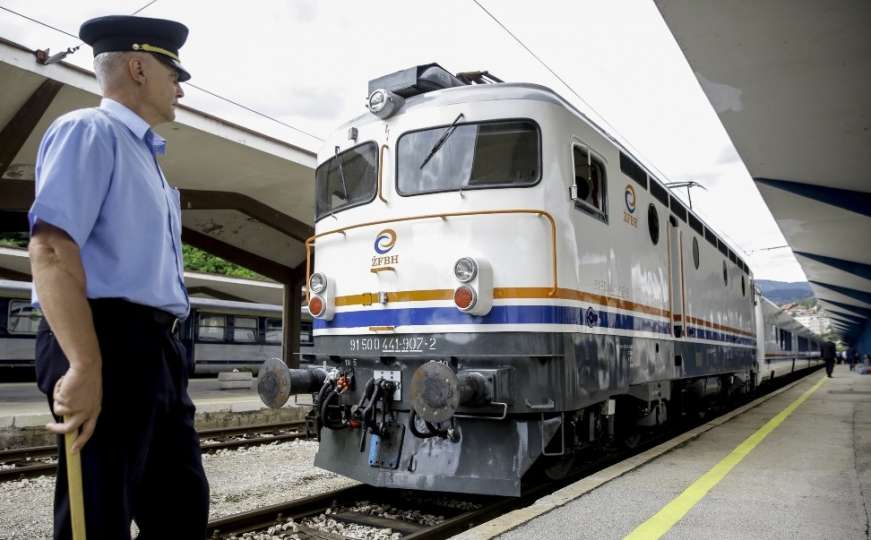 Željeznice FBiH: Novi red vožnje, putovanja u skladu s naredbom Kriznog štaba 