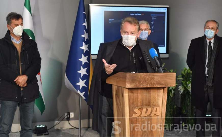SDA poslala poruku Dodiku: Sad kad je sklonjena Karadžićeva ploča, ovo je na redu