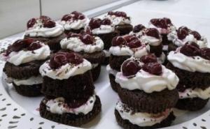 Lažna Schwarzwald torta: Recept i za one koji se ne snalaze najbolje u kuhinji 