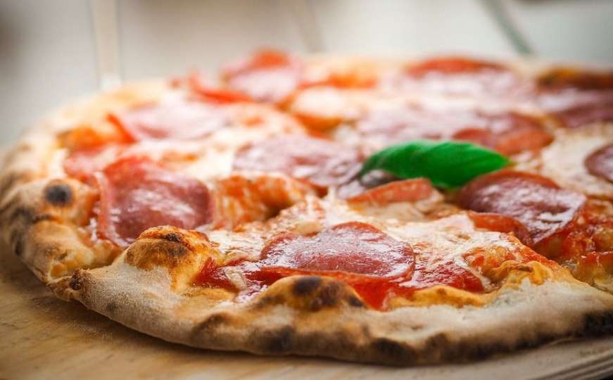Počastite se, preukusna je: Najbolji recept za savršenu domaću pizzu