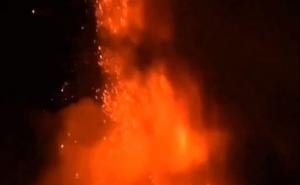 Eruptirao vulkan Etna, izbacivao lavu 100 metara u visinu