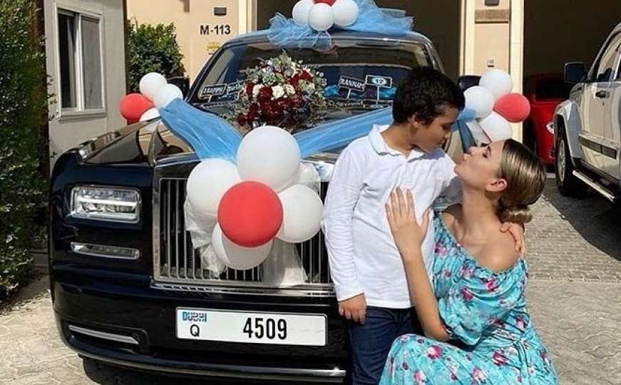 Korona-kriza ne zabrinjava bogate: 12-godišnjak za rođendan dobio Rolls-Royce