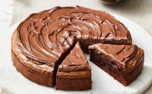 Recept koji svi obožavaju: Kolač od Nutelle koji je gotov za 20 minuta