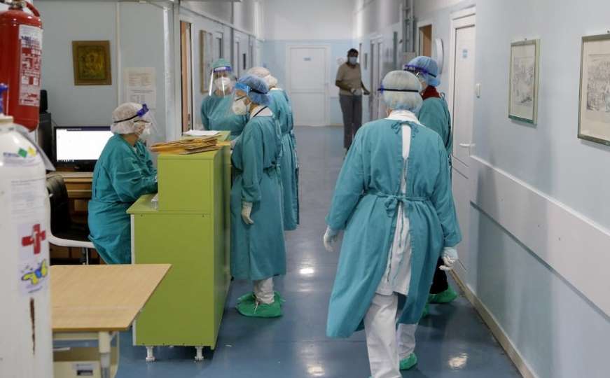 Srbija: Skoro 5000 zaraženih , nikad više ljudi na respiratorima