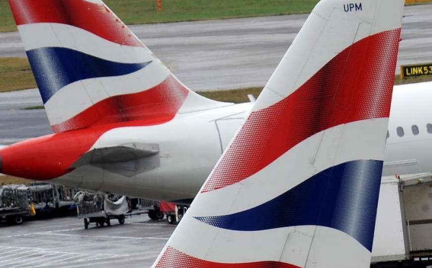 Još dvije zemlje obustavljaju letove iz V. Britanije, Johnson sazvao hitan sastanak