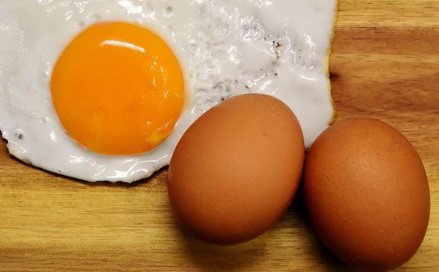 Jednostavan trik: Kako provjeriti da li su jaja svježa ili ih trebate baciti 