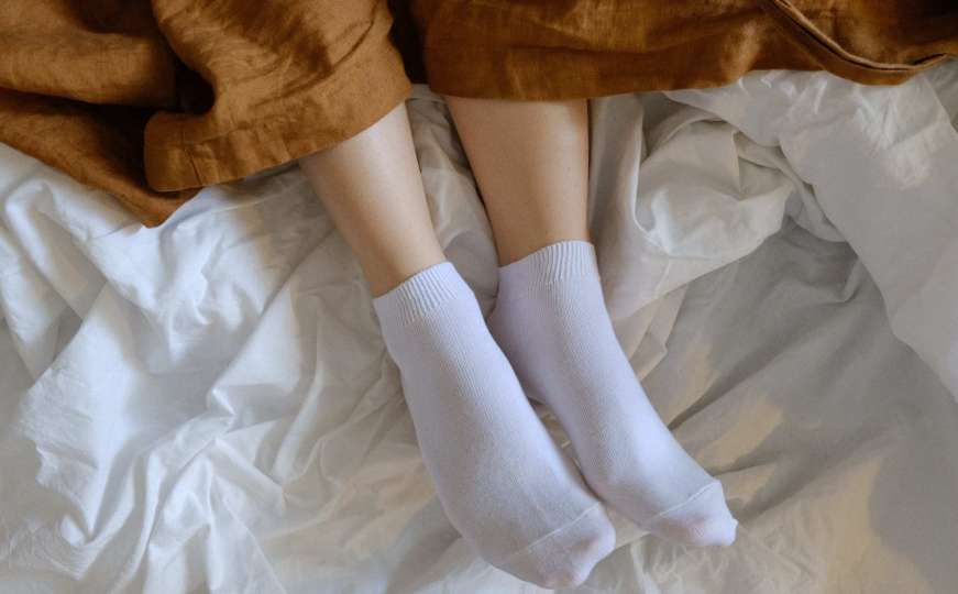 Spavate li s čarapama: Kažu da to nema veze s hladnoćom, već psihom 