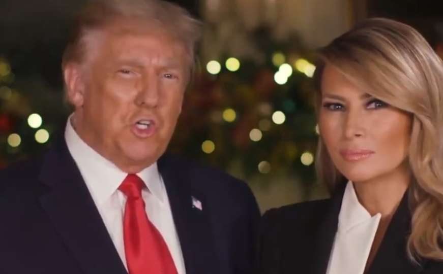Jako neobična božićna čestitka porodice Trump: "Nema stvarnog kontakta..."