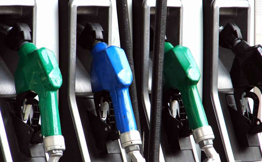 Praznično poskupljenje: Skočile cijene goriva širom BiH
