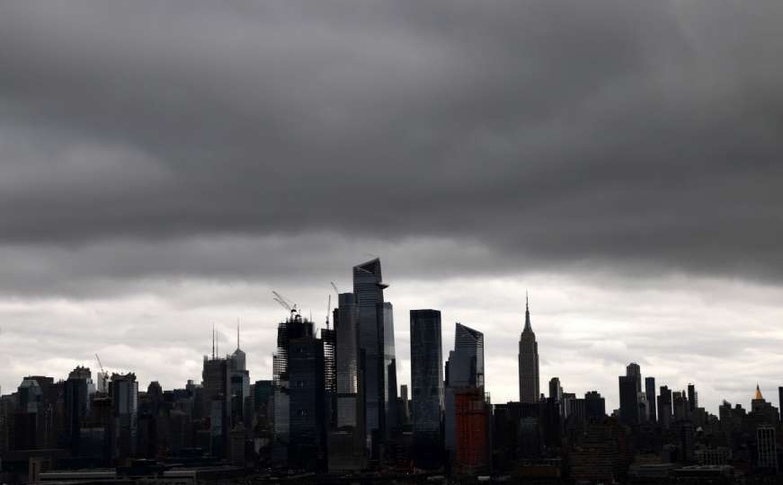 Zbog oluje u New Yorku više od 100 hiljada ljudi bez struje