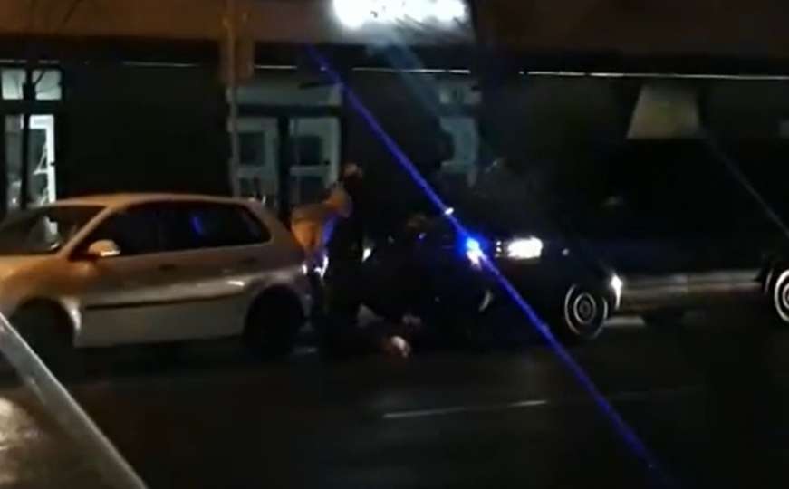 Napadnut policajac u centru Sarajeva