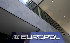 Europol: Već se nude lažna cjepiva putem društvenih mreža