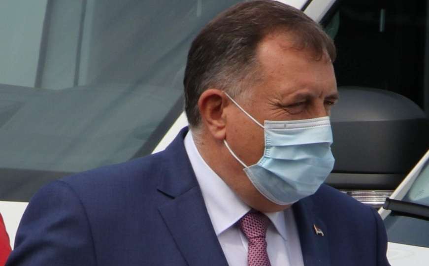 Oglasio se Dodik: Sa žaljenjem posmatram slike koje dolaze iz Petrinje...