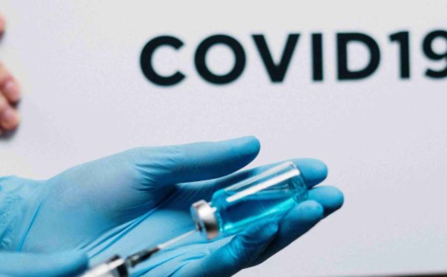 Velika Britanija odobrila Oxfordovu vakcinu protiv COVID-19