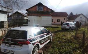 Gorjela kuća u sarajevskom naselju Doglodi