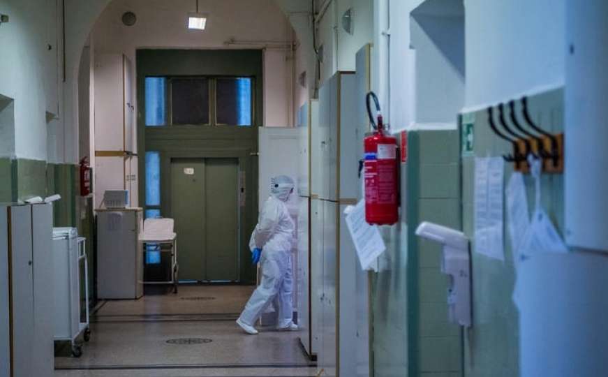 Težak dan u BiH: Preminulo je 37 osoba, novozaraženih više od 700