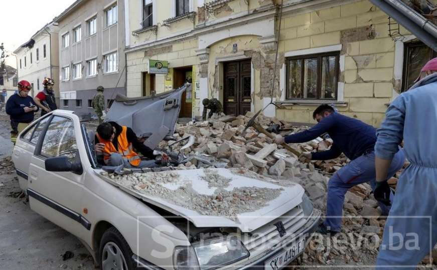 Stižu nove informacije iz Petrinje nakon potresa - štete ima i večeras