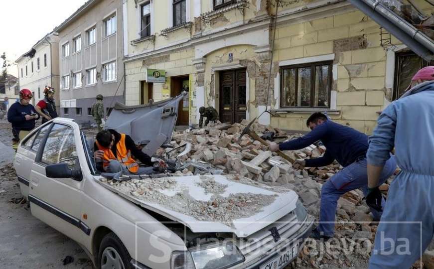 Hitna evakuacija u Petrinji: Strahovi su se obistinili, prijeti nova katastrofa!