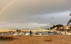 Prekrasan kadar na Jadranu gdje ljetuju građani BiH, pojavila se duga