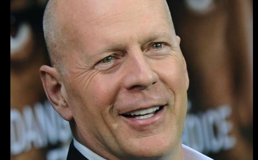 Bruce Willis izbačen iz prodavnice, kupci bili uznemireni 