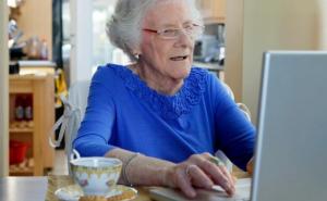 Baki dala šifru Facebooka, pa se desila se prepiska kojoj se smije cijeli Balkan