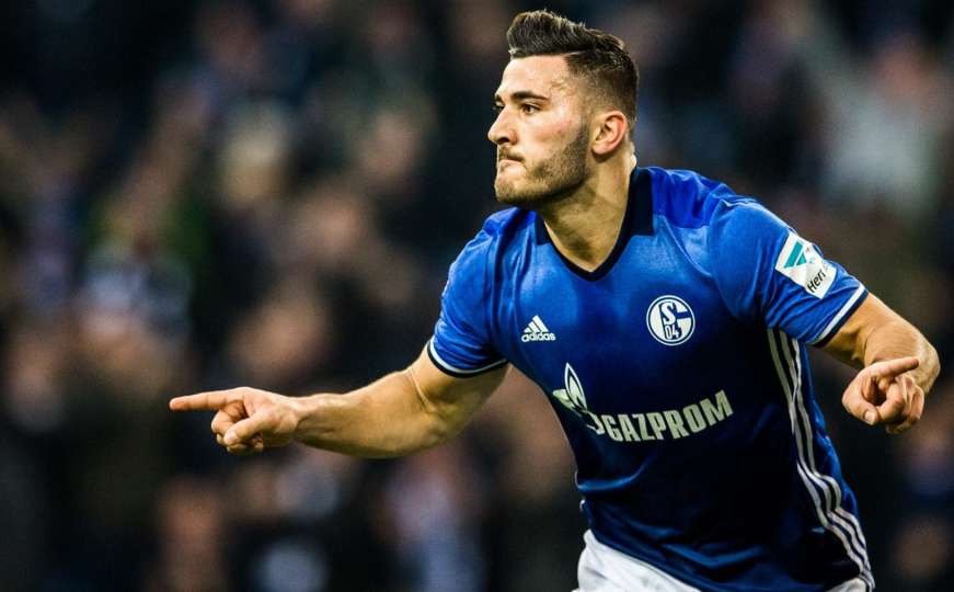 Sead Kolašinac u bolovima napustio teren, Schalke poražen u derbiju začelja