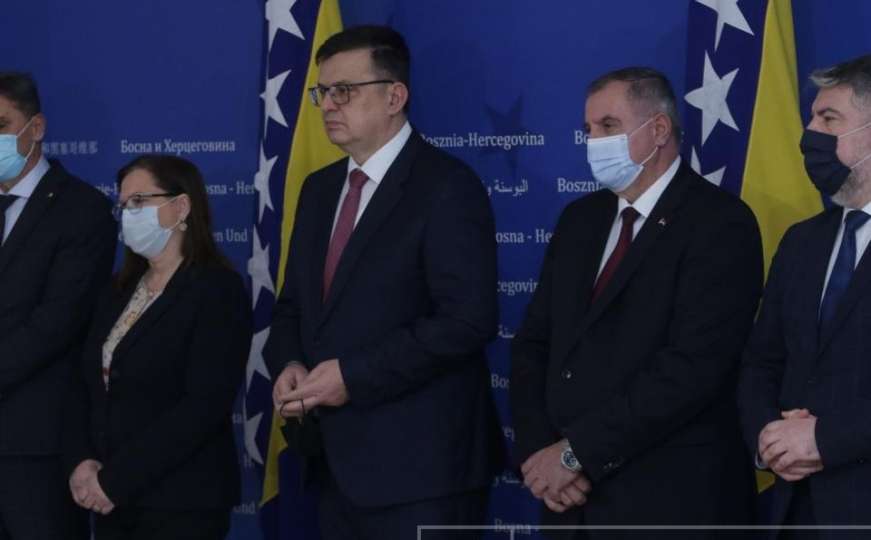 Premijeri i ministri: BiH kreće u direktnu nabavku vakcina protiv COVID-a