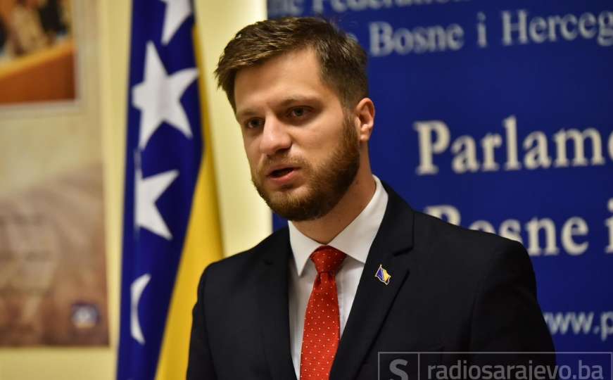 Čengić: Novalić nije čitao vlastiti plan, ne smije nabavljati ruske vakcine