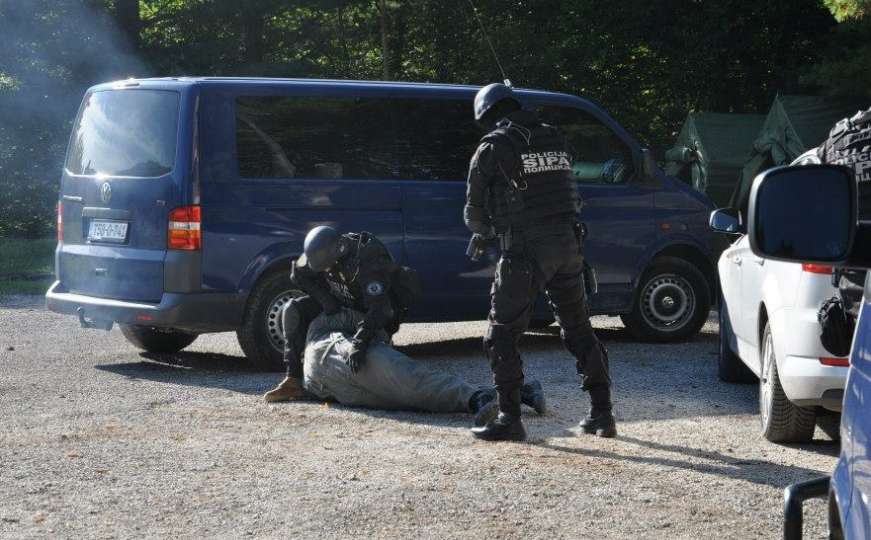 Uhapšena jedna osoba u Sarajevu, pronađeno 200 grama kokaina