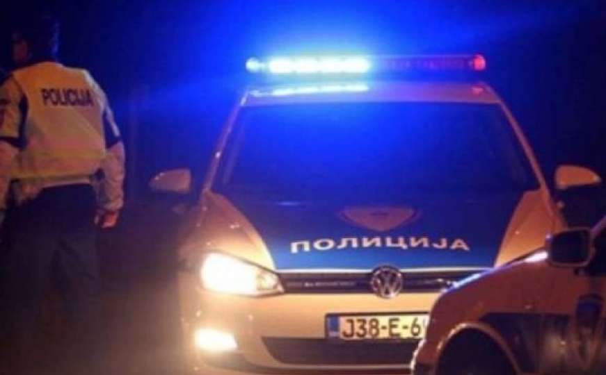 Teška nesreća u BiH: Automobilom sletio s kolovoza, vozač poginuo