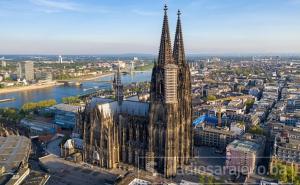 Pobuna sveštenika u Njemačkoj, vjernici masovno napuštaju crkvu