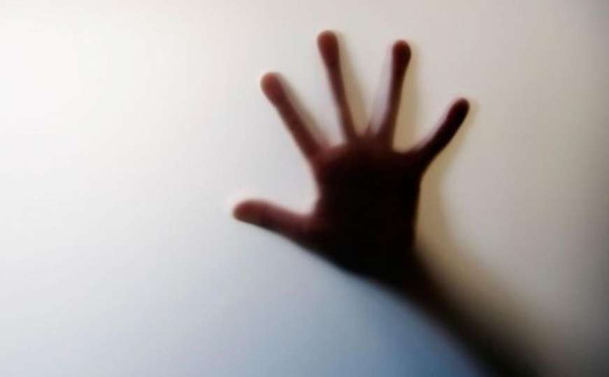 Maloljetnik iz BiH priznao da je silovao tri djevojčice