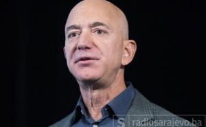Jeff Bezos odstupa s mjesta šefa Amazona, sada ima novu funkciju