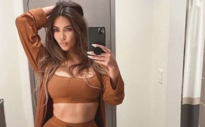 Fanovi zgroženi detaljem na fotografiji Kim Kardashian: "Grozno" 