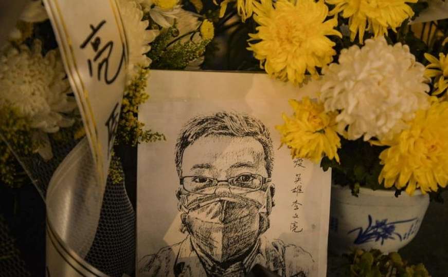 Godina od smrti: Odata počast ljekaru koji je prvi u Wuhanu digao uzbunu zbog korone