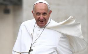 Papa Franjo imenovao prvu ženu koja ima pravo glasa unutar crkve