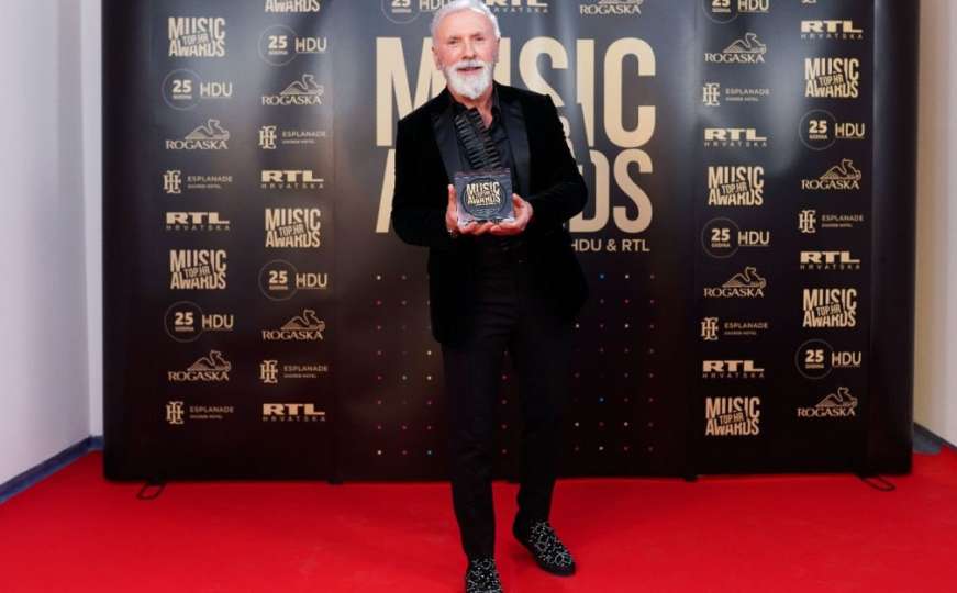 Dino Merlin dobio nagradu u Hrvatskoj