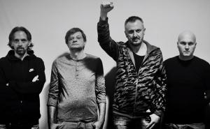 Letu štuke i "Mjesto za dvoje što ljube se u mraku..."