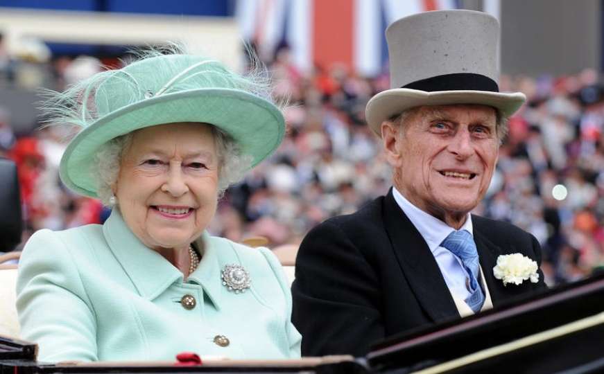Kraljevski par šokirao javnost: Odlučili da ne žive zajedno