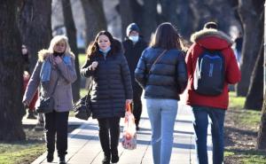 Nakon hladnog vikenda, sunčani ponedjeljak: Brojni šetači na ulicama 