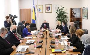 Zbog pogoršanja epidemiološke situacije: Vlada KS zasjeda vanredno 