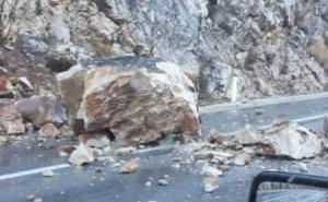 Vozači oprez, veliki odron na putu Goražde - Rogatica