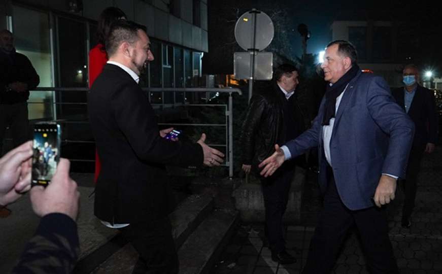 Milorad Dodik stigao u Izborni štab u Doboju, Boris Jeranić proglasio pobjedu